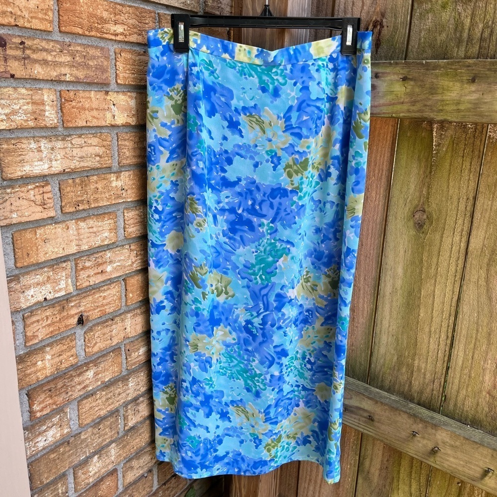 Vibrant Vintage Blue Floral Midi Skirt